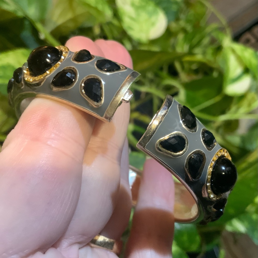 SEQUIN BRACELET ENAMEL JEWELED BANGLE -HINGE CUFF ⭐️BLK/CHARCOAL COMBO⭐️NWOT - Picture 6 of 11